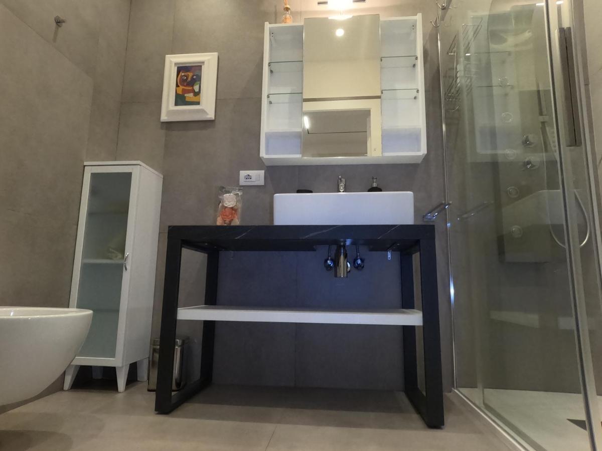 Appartamento Abate Luxury Interno 3 Bari Esterno foto